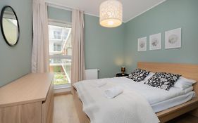 Bright & Stylish Apartment With Balcony 1,5 Km To Gdansk Main City By Noclegi Renters